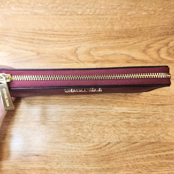 Michael Kors Mulberry Leather Jet Set Travel Wallet - Picture 3 of 7